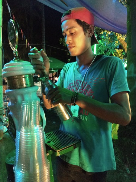 Creative way of using your refillable water bottle.