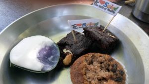 Er was van alles te eten op het festival. Van kleine hapjes tot hele maaltijden.
